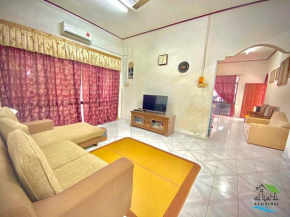 Aishah Homestay @ Kuala Terengganu (MUSLIMS ONLY)